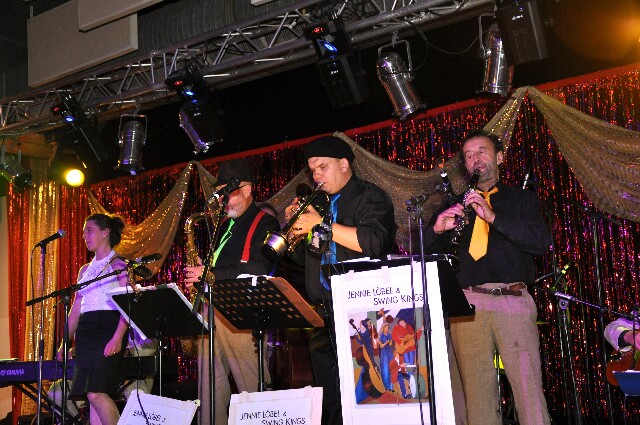 min 2008 11 08 fous swing 282